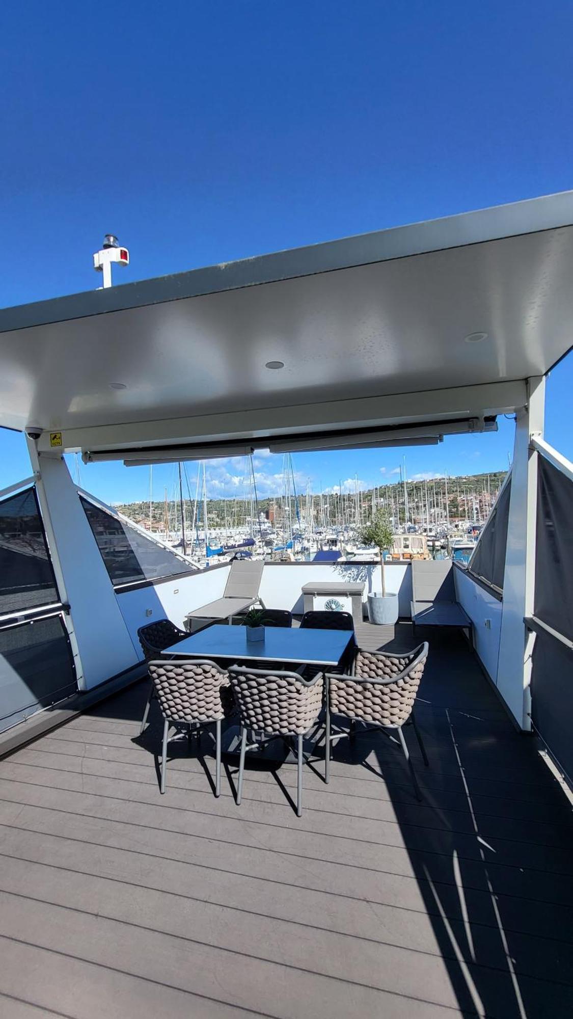 شقة Floating House - Marina Pearl بورتوروز المظهر الخارجي الصورة