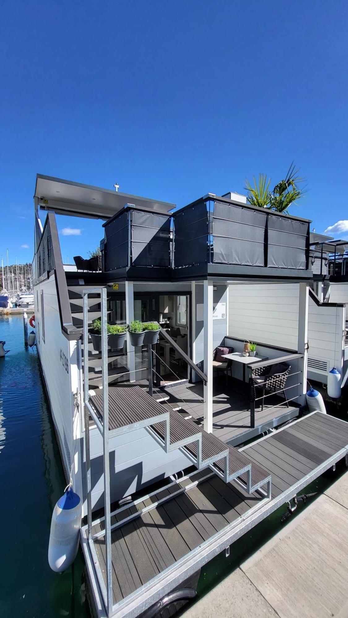 شقة Floating House - Marina Pearl بورتوروز المظهر الخارجي الصورة